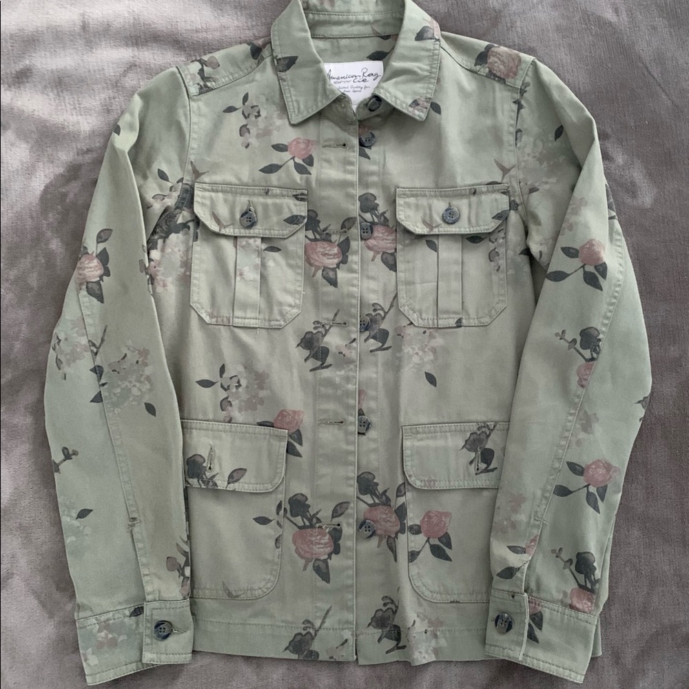 American Rag Floral Camo olive green button up jacket size XS